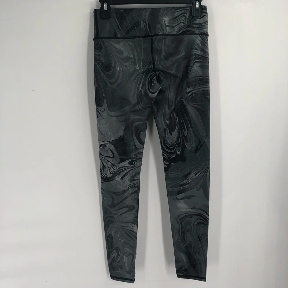 ALO YOGA Airbrush Legging Black Marble Grey Swirl Print XS Athletic Pant Women